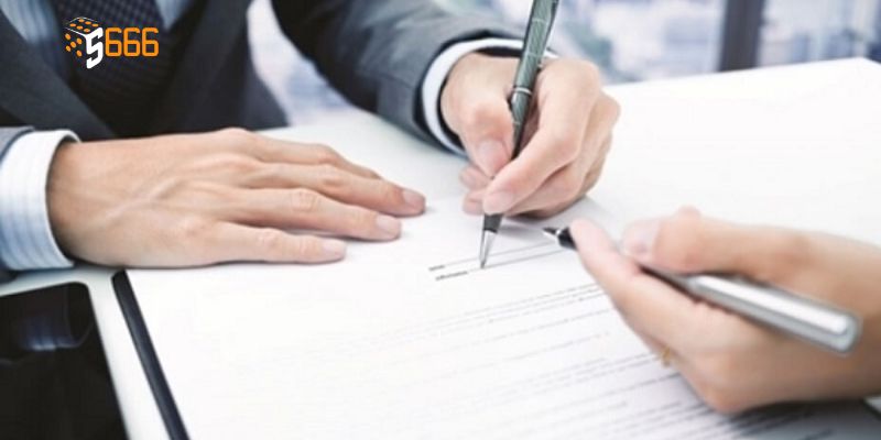 Đọc kỹ điều khoản trước khi cá cược online tại nhà cái